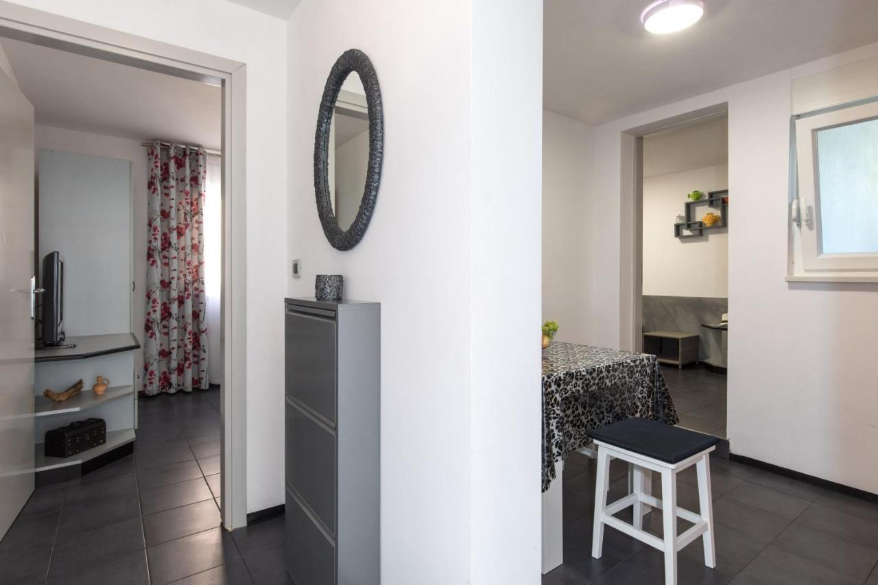 Apartment Alida Krk Town Buitenkant foto
